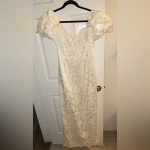 JESSICA MCCLINTOCK | Wedding Dress